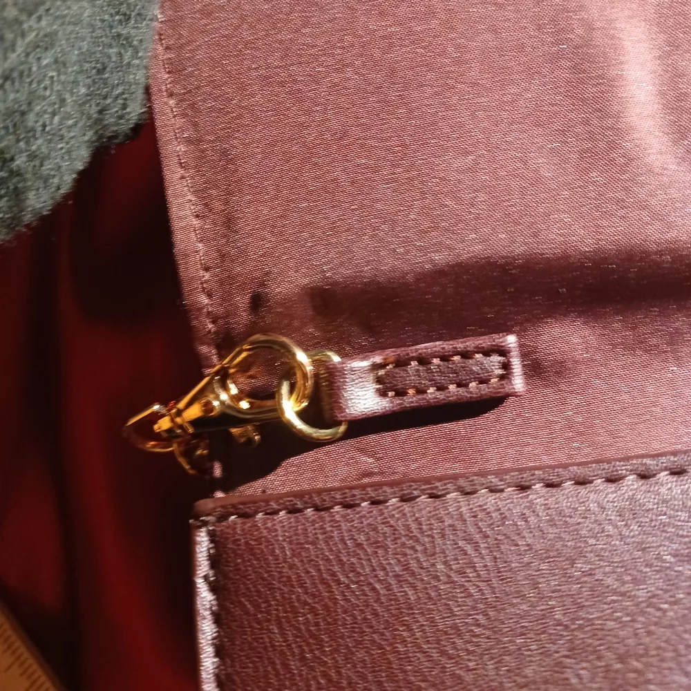 Very rare Burgundy Cato two way 2way bag clutch gold hardware chain handle - Picture 12 of 16